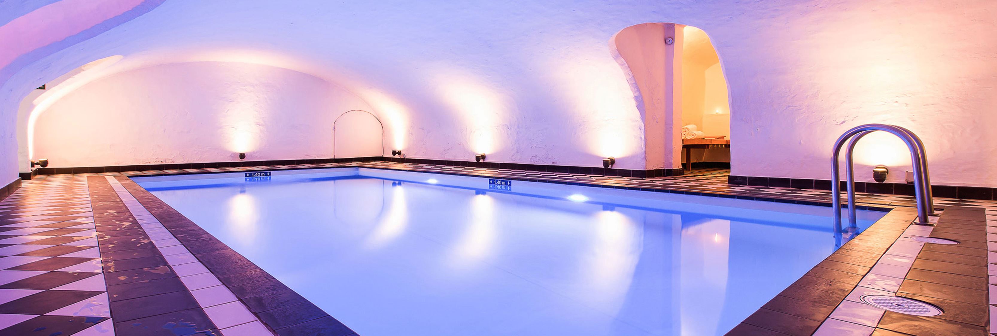 Hotel Navarra Bruges Indoor Swimming Pool & Sauna