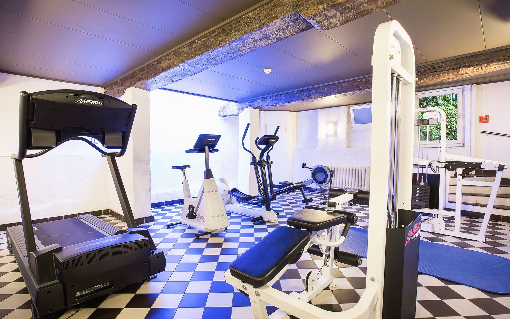 Hotel Navarra Bruges Exercise In The Fitness Room